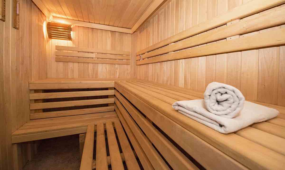 Steam Vs. Sauna – which is better?